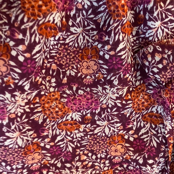 MISA Yesenia Purple Floral Chiffon Ruffle Cold Shoulder Mini Dress - Picture 3 of 7